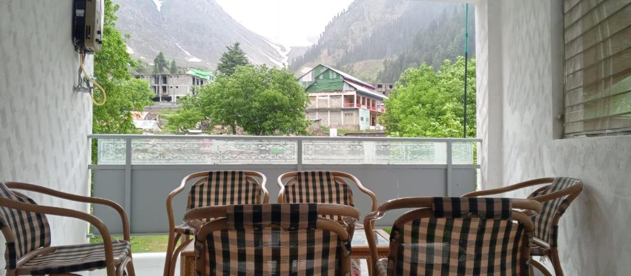 Cloud Way Hotel Naran Luaran gambar